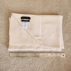 NWOT Tahari Cashmere scarf